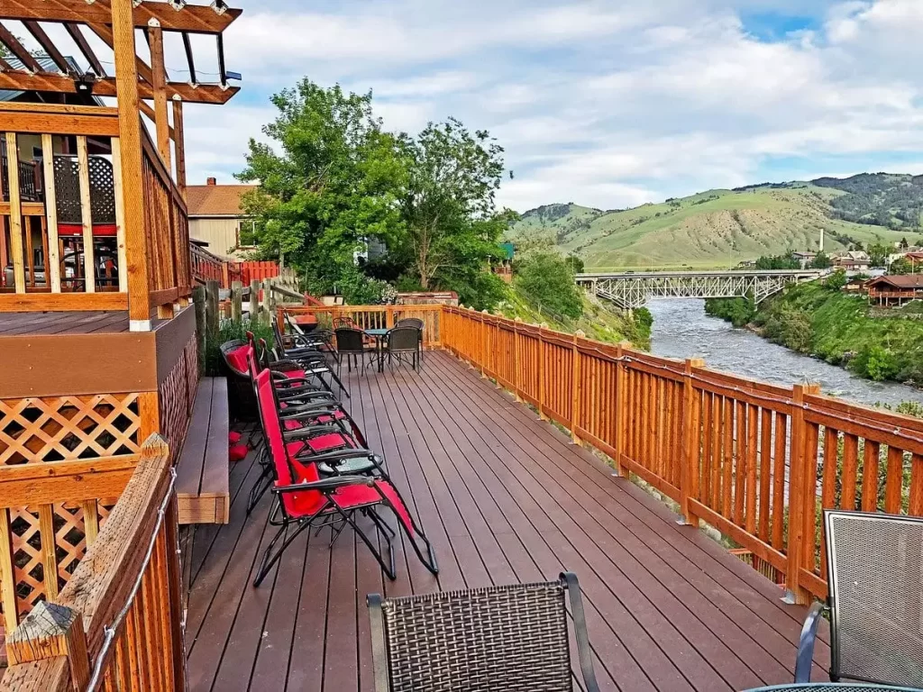 Riverside Cottages | Yellowstone on a budget