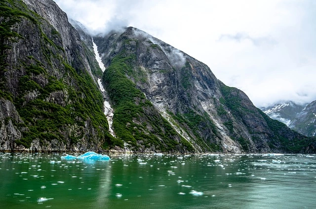 Cruising the Tracy Arm Fjord | 7 Day Alaska Itinerary