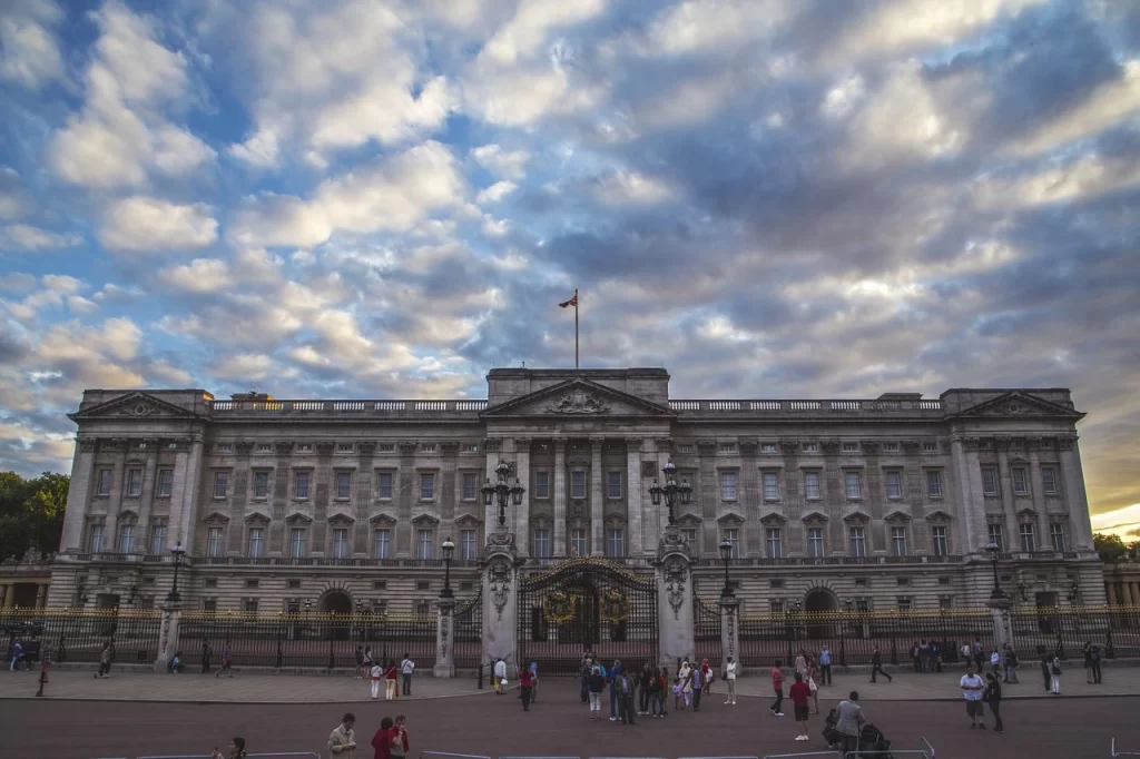 Buckingham Palace | London Paris Amsterdam Itinerary 10 Days