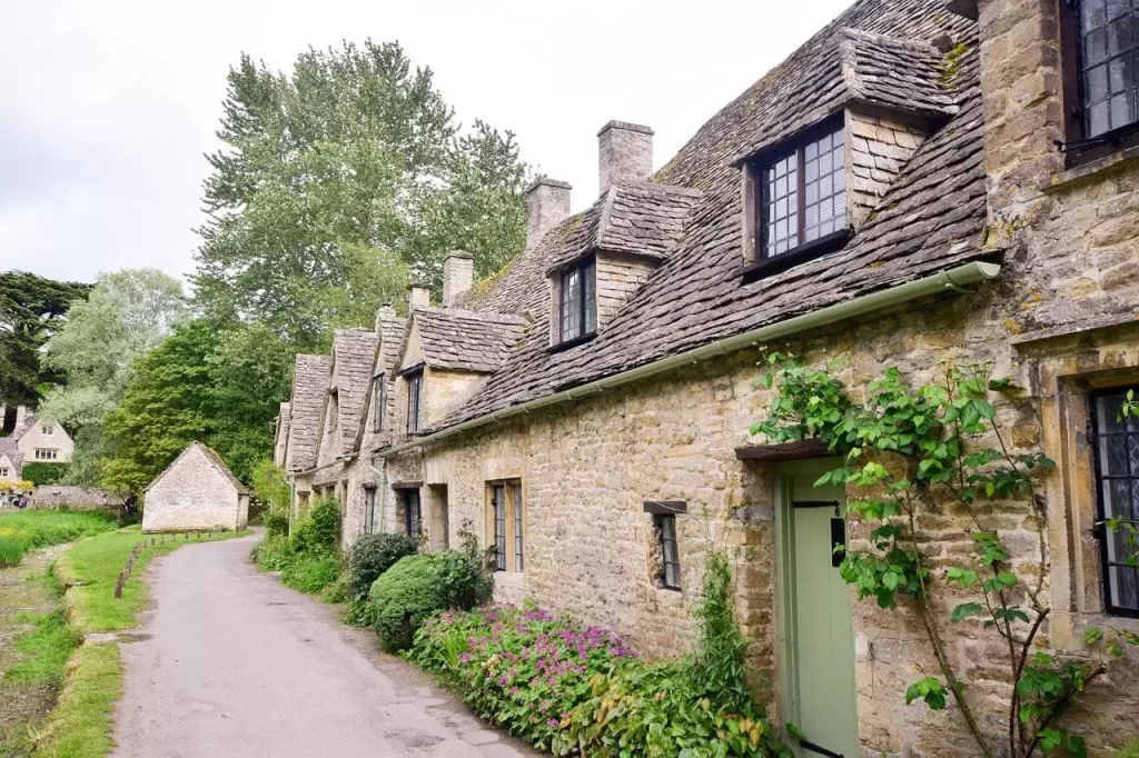 Exploring the villages of Cotswolds