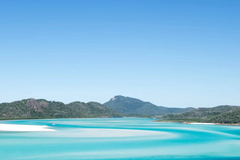 Blue Turquoise waters of Whitsunday Islands